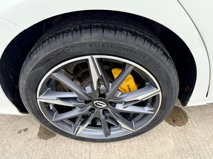 GAC Trumpchi Shadow Leopard Shadow Leopard 2023 270T DCT J15 Edition 2024 — миниатюра 2