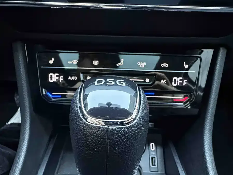Skoda SuperB Superb 2023 facelifted TSI280 DSG exclusive version 2023 — миниатюра 5