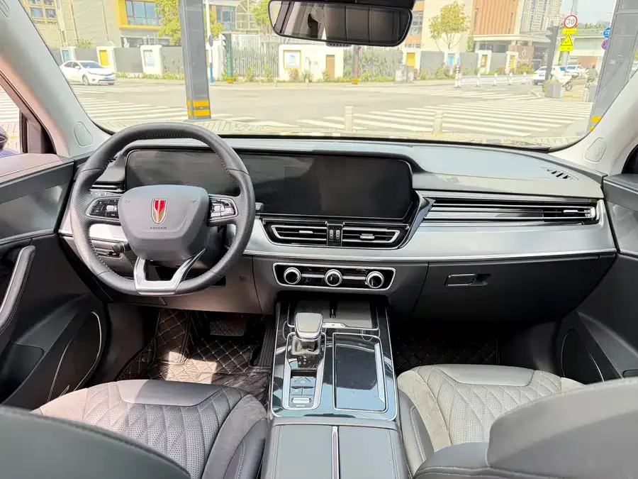 Hongqi HS5 Hongqi HS5 2023 2.0T Flagship Pro Edition 2024 — миниатюра 2