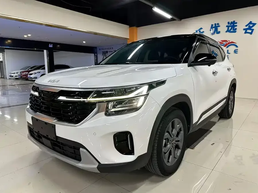 Kia Cyrus (Seltos) 2023 Certus 1.5L CVT Luxury Edition 2023 — фото 1, купить с доставкой в Москву