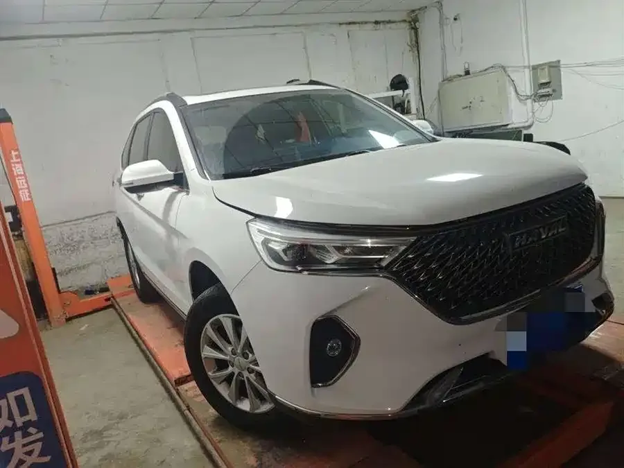 Haval M6 Haval M6 2021 PLUS 1.5T DCT Luxury Smart Connected Edition 2022 — миниатюра 2