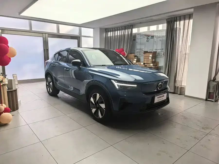 Volvo C40 2024 Long Range PRO 2024 — миниатюра 3