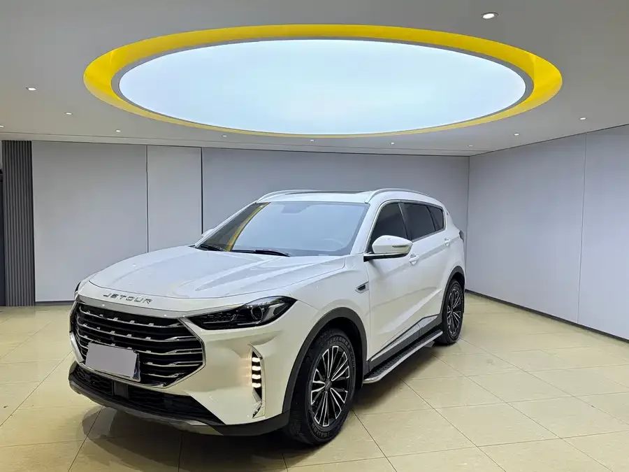 Jetour X70 PLUS JETOUR X70 PLUS 2021 facelift 1.5T DCT Mountain PRO 5-seater 2022 — фото 1, купить с доставкой в Москву