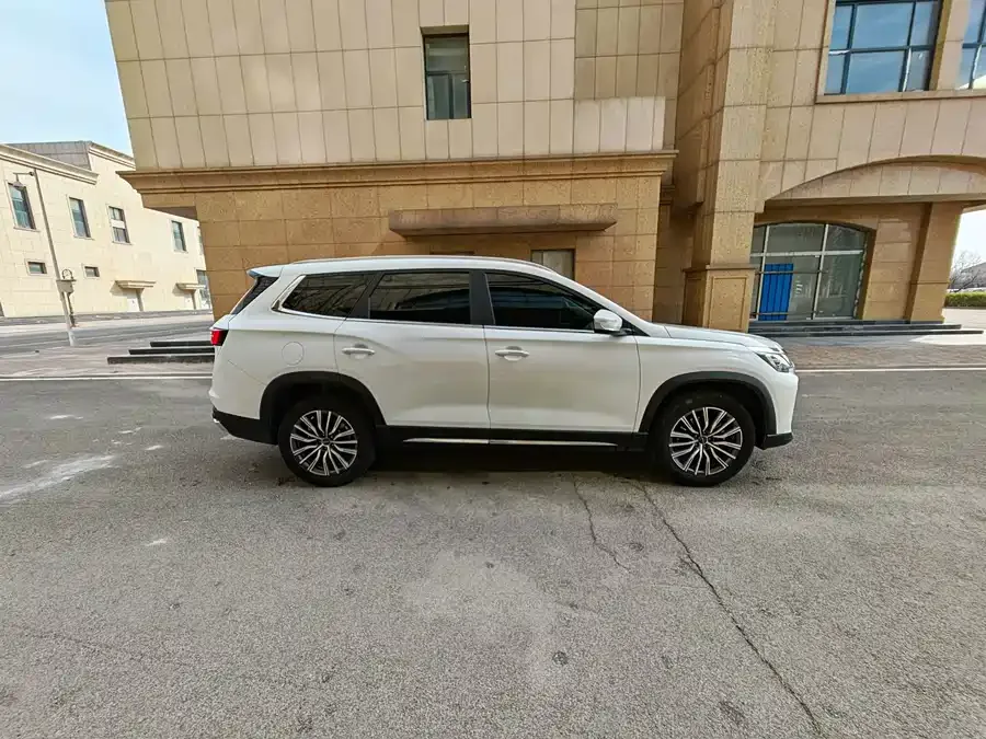 Jetour X90 PLUS JETOUR X90 PLUS 2023 1.6TD DCT Villa 5 Seaters 2024 — миниатюра 2