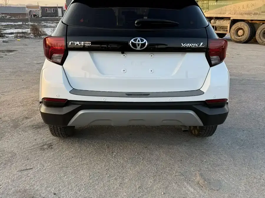 Toyota YARiS L YARiS L 2022 YARiS X 1.5L CVT Luxury PLUS Edition 2022 — миниатюра 2