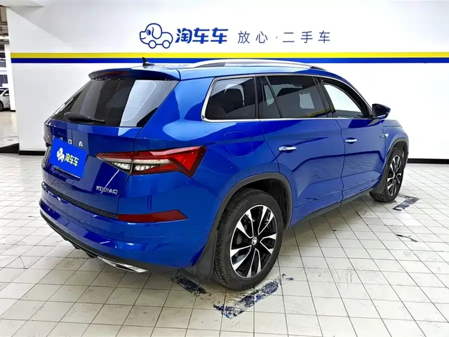 Skoda Kodiaq Kodiak 2022 TSI330 7-seat two-wheel drive luxury version 2022 — миниатюра 3