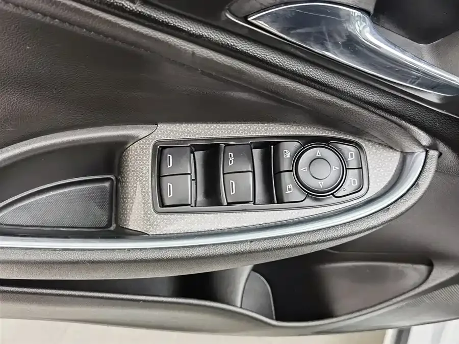 Chevrolet Malibu XL Malibu XL 2022 535T Automatic Sharp Edition 2023 — миниатюра 3