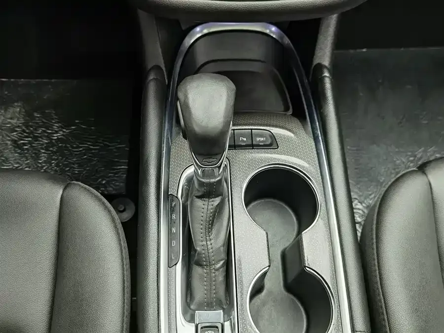 Chevrolet Malibu XL Malibu XL 2022 535T Automatic Sharp Edition 2023 — миниатюра 4