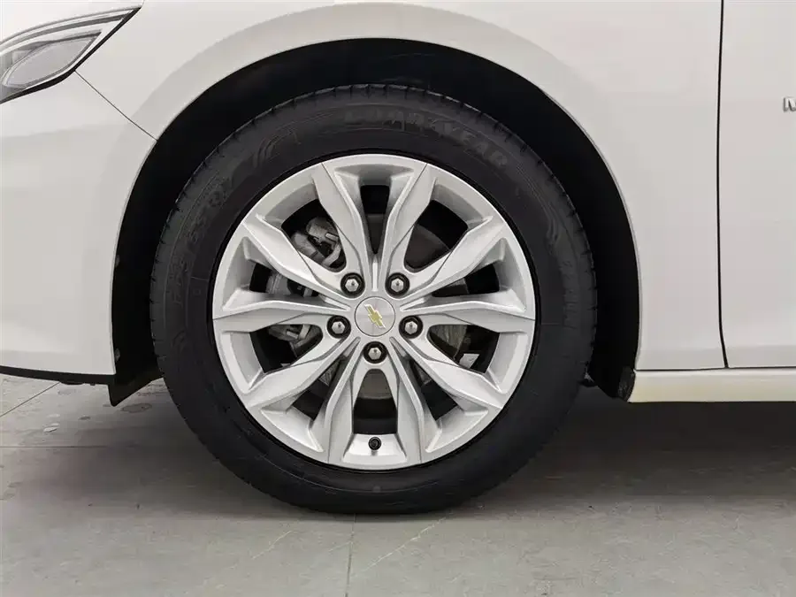Chevrolet Malibu XL Malibu XL 2022 535T Automatic Sharp Edition 2023 — миниатюра 5