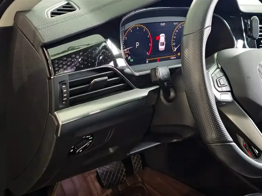 Volkswagen Passat Passat 2022 330TSI Starry Sky Deluxe Edition 2022 — миниатюра 5
