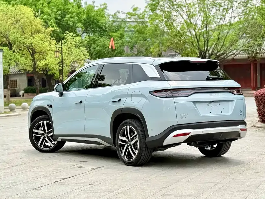BYD Song L DM-i Song L DM-i 2025 Intelligent Driving Edition 112km Leading Model 2025 — миниатюра 4