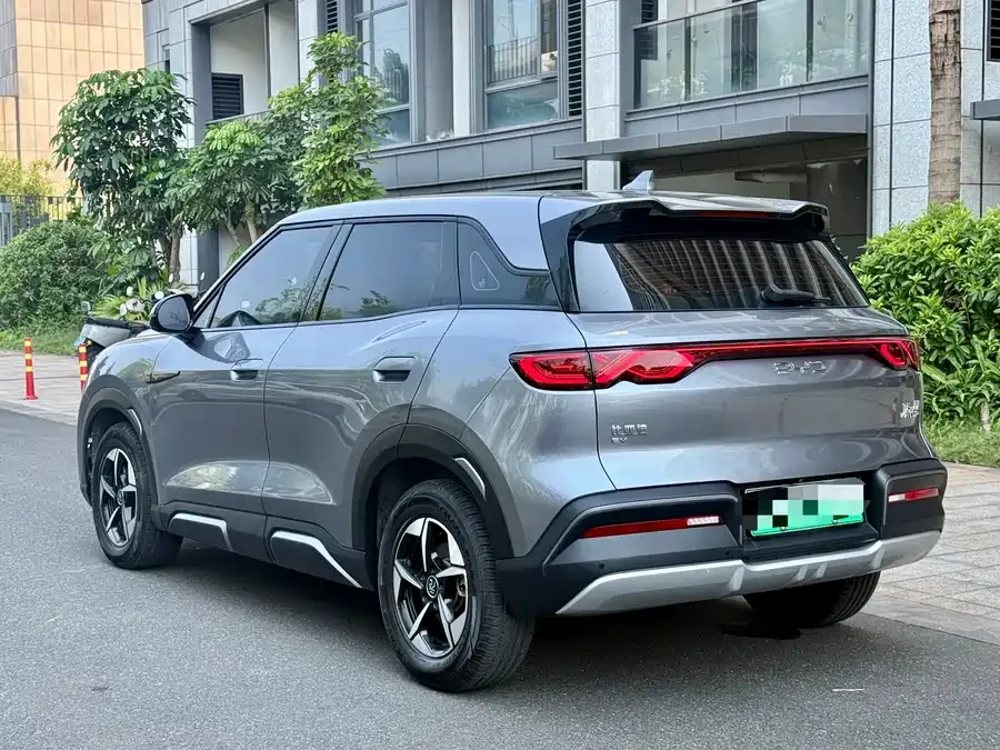 BYD Yuan UP Yuan UP 2024 401KM Leading Model 2024 — миниатюра 3