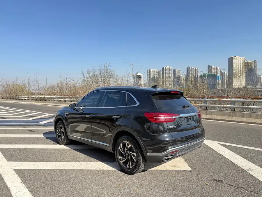 Hongqi HS5 Hongqi HS5 2022 2.0T Zhilian Flagship Edition 2023 — миниатюра 4