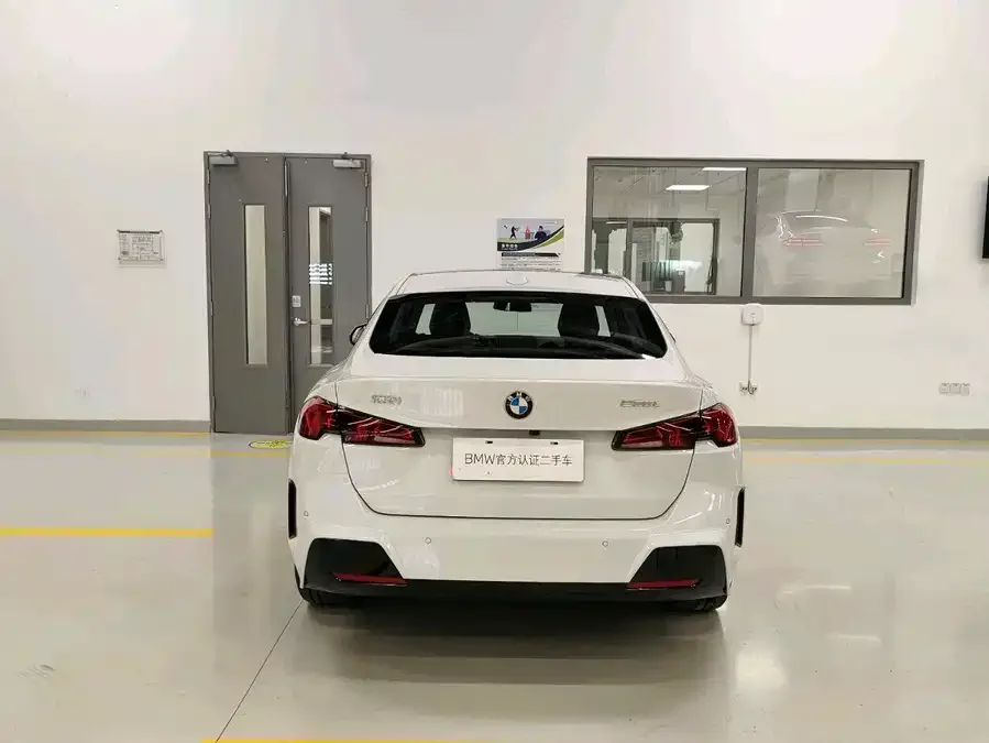 BMW 2 series BMW 2 Series 2025 225L M Sports Package 2025 — миниатюра 2