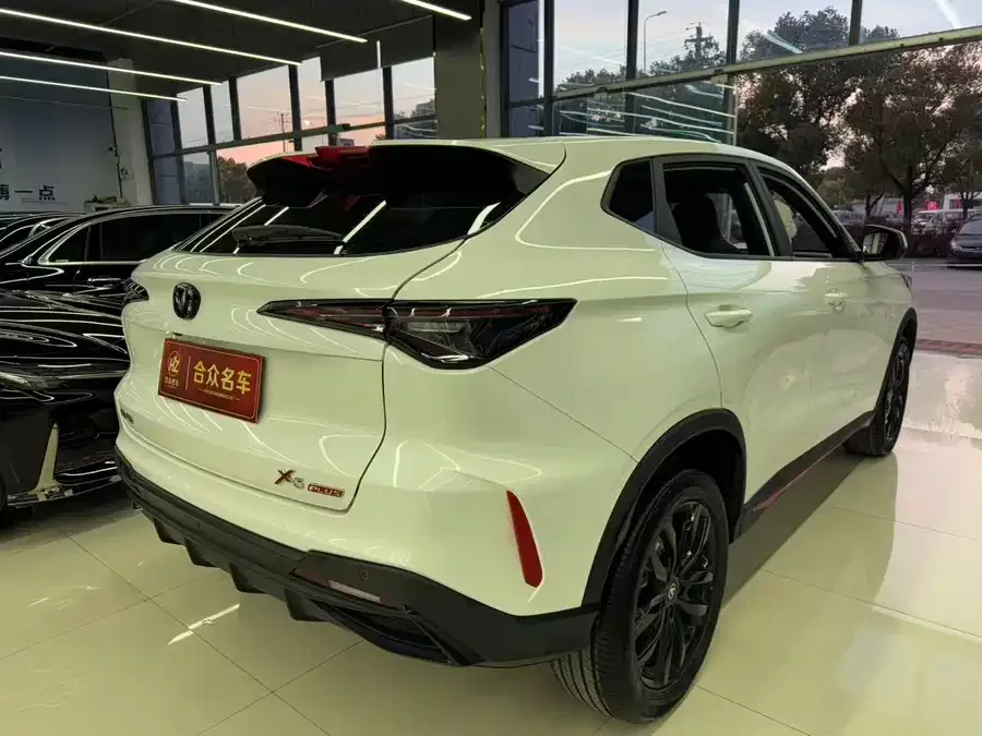 Changan X5 PLUS Changan X5 PLUS 2025 1.5T DCT Pioneer Edition 2025 — миниатюра 3