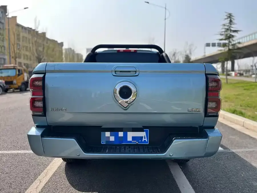 Great Wall King Kong Cannon King Kong Cannon 2022 2.0T Manual Diesel 2WD Elite Long Box Flat Box GW4D20M 2023 — миниатюра 3