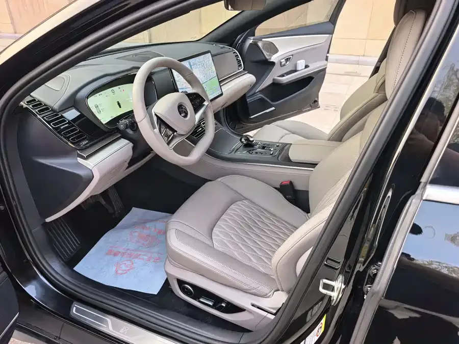 BYD Second-hand Han 2025 DM-i Intelligent Driving Edition 125KM Elite Edition 2025 — миниатюра 5