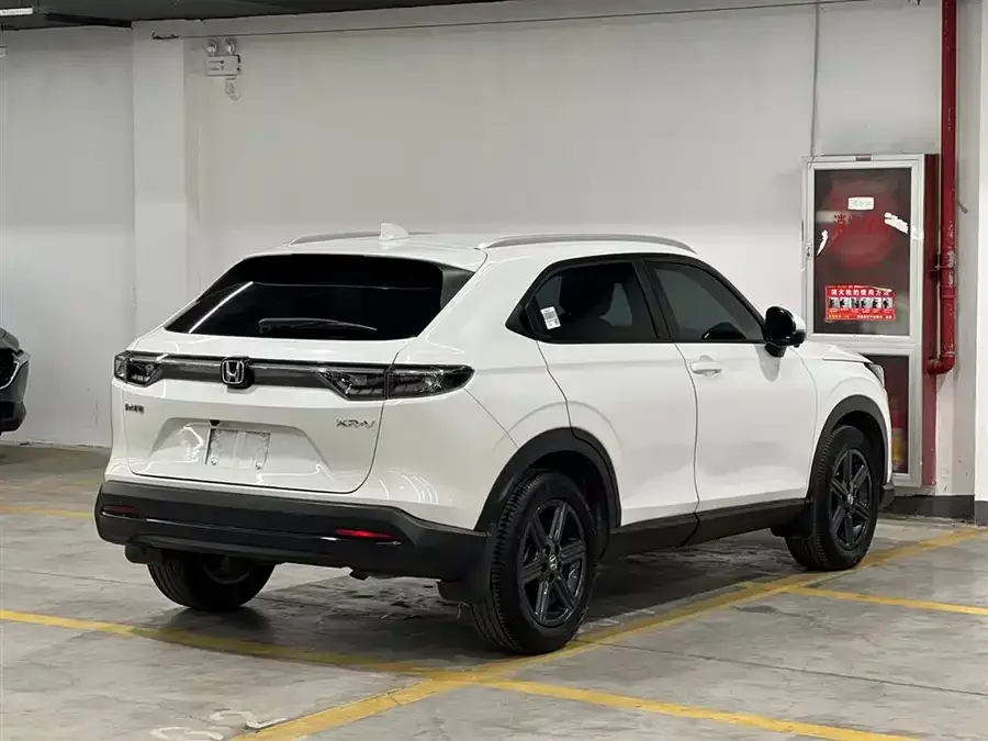 Honda WR-V 2023 1.5L CVT Hot Edition 2022 — миниатюра 2