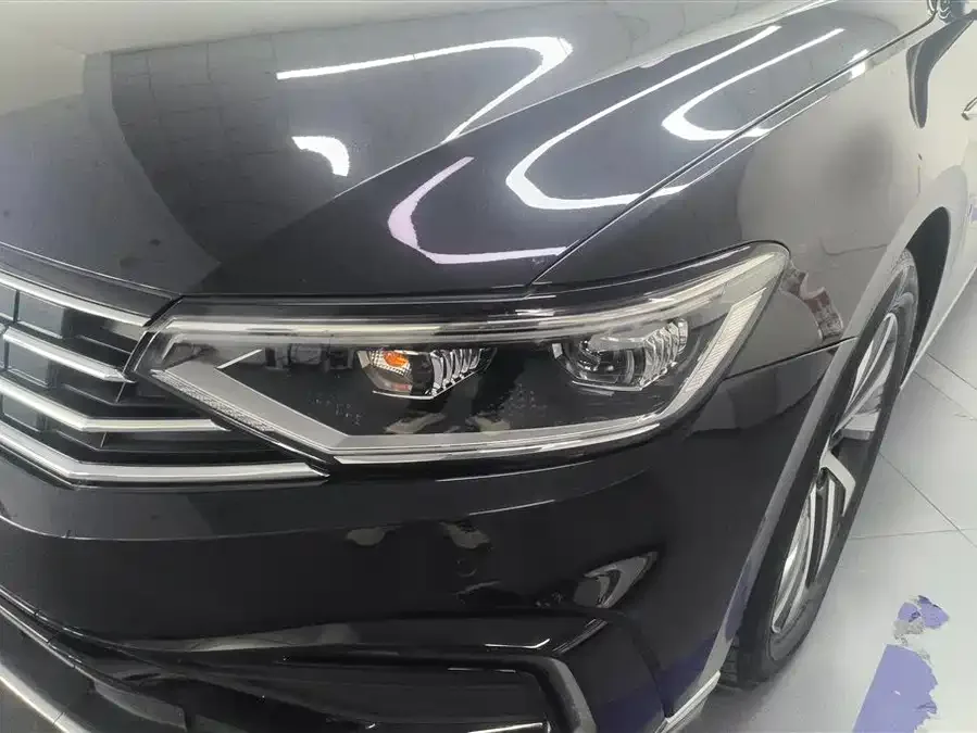 Volkswagen Magotan GTE plug-in hybrid Magotan GTE plug-in hybrid 2022 GTE luxury model 2023 — миниатюра 2