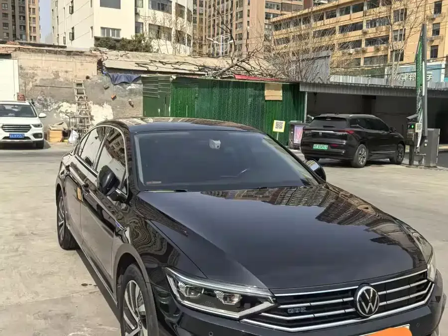 Volkswagen Magotan GTE plug-in hybrid Magotan GTE plug-in hybrid 2022 GTE luxury model 2023 — миниатюра 3