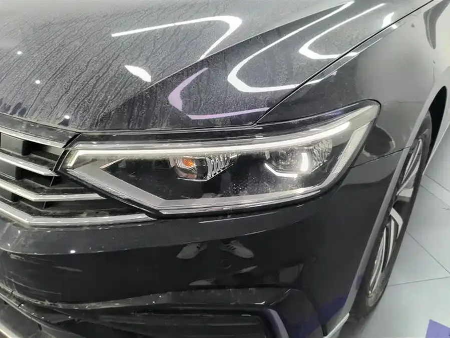 Volkswagen Magotan GTE plug-in hybrid Magotan GTE plug-in hybrid 2022 GTE luxury model 2023 — миниатюра 2