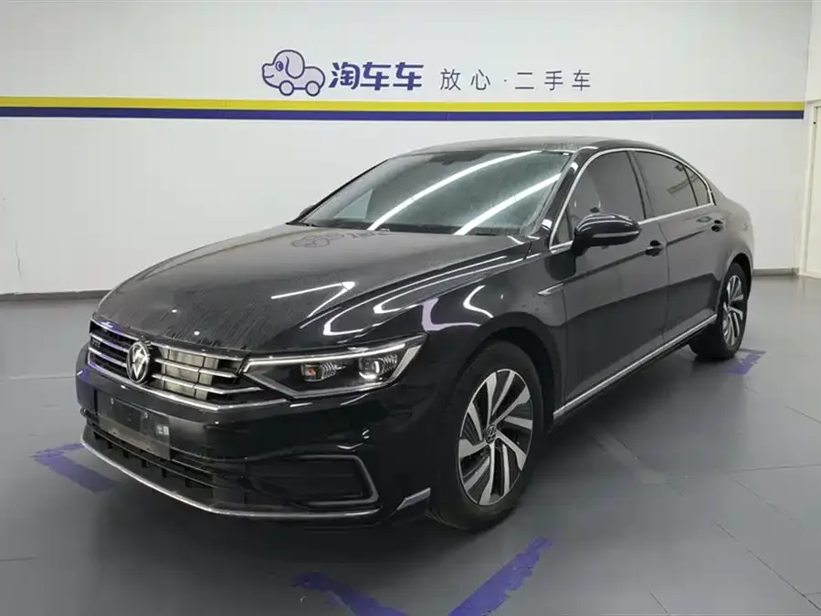 Volkswagen Magotan GTE plug-in hybrid Magotan GTE plug-in hybrid 2022 GTE luxury model 2023 — фото 1, купить с доставкой в Москву
