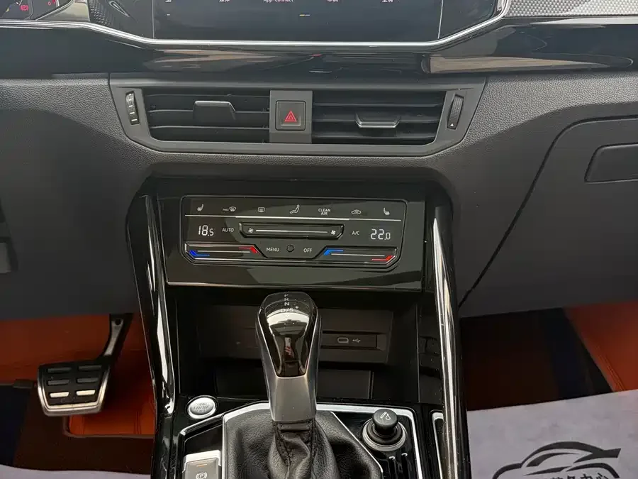 Volkswagen Tayron X Tanyue X 2020 330TSI 2WD Premium Intelligent Edition 2022 — миниатюра 5