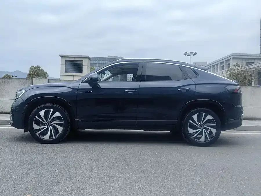 Volkswagen Tayron X Tanyue X 2023 330TSI 2WD Premium High-Energy Edition 2023 — миниатюра 4