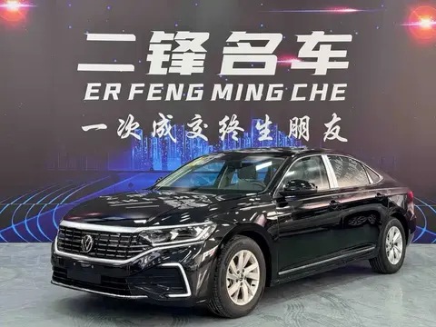 Volkswagen Passat New Energy 2026 купить в Москве