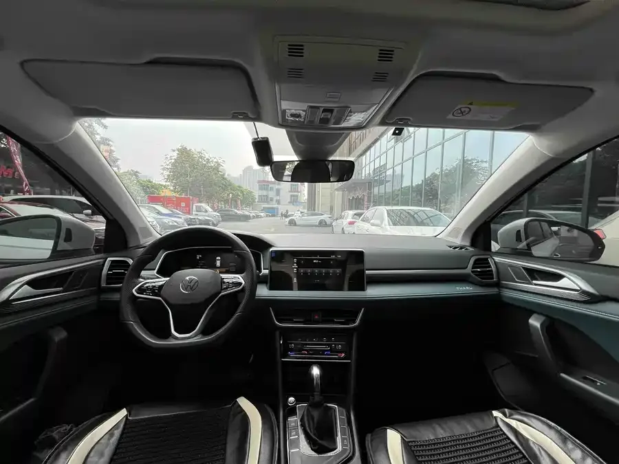 Volkswagen Tiguan (Tharu) 2023 Tuyue 300TSI 2WD Bright Moon Edition 2023 — миниатюра 2