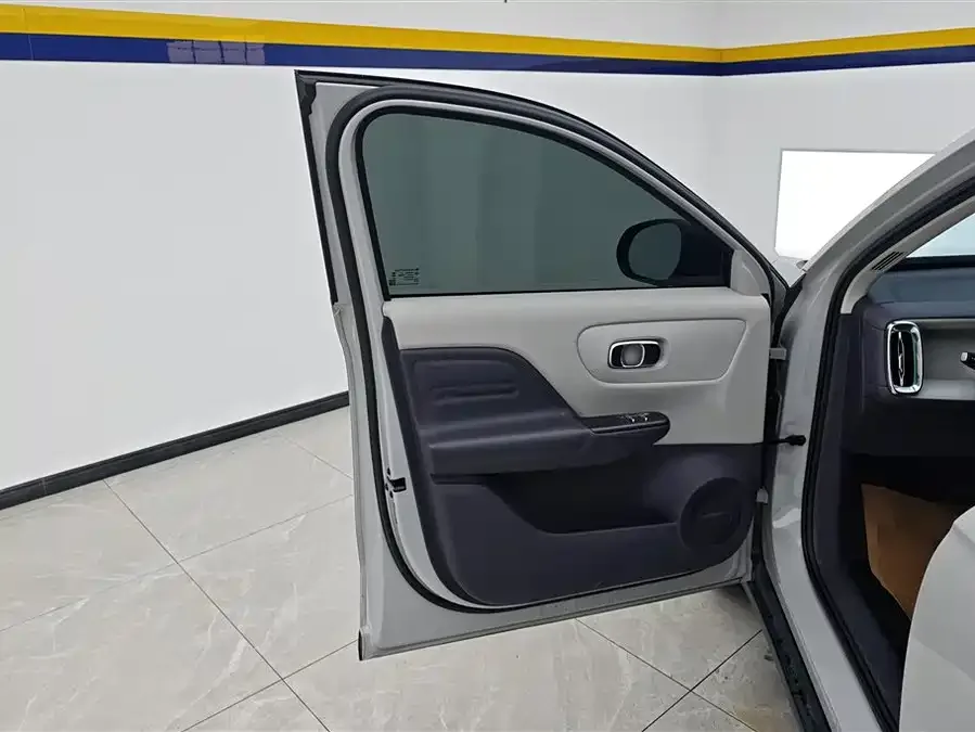 Leapmotor B10 Leapmotor B10 2025 510 Enjoy Edition 2025 — миниатюра 4