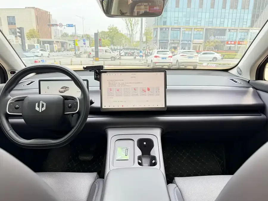 Leapmotor C10 Leapmoo C10 2024 530 Smart Edition 2025 — миниатюра 2