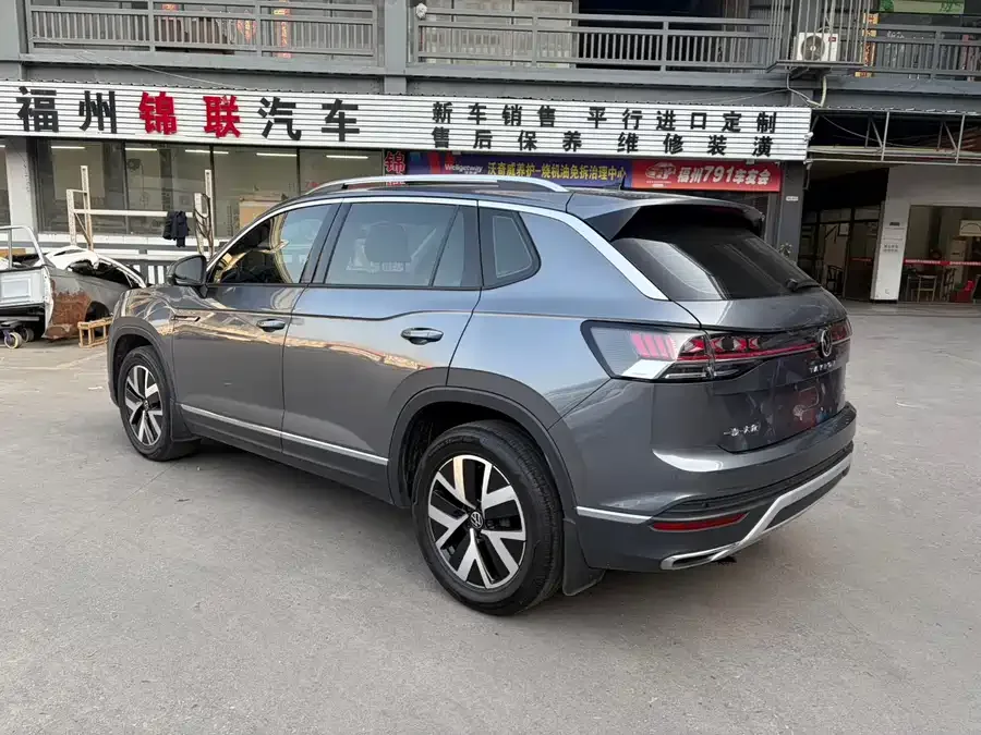 Volkswagen Tayron Tanyue 2023 330TSI 2WD Luxury Plus Advanced Edition 2023 — миниатюра 2