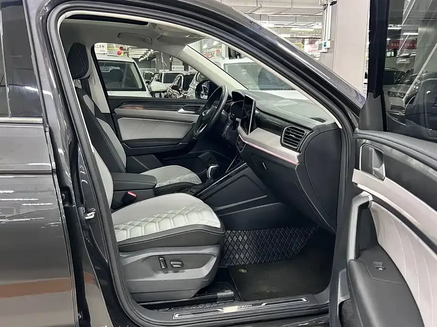 Volkswagen Tayron Tanyue 2023 280TSI 2WD Luxury Plus Advanced Edition 2023 — миниатюра 5