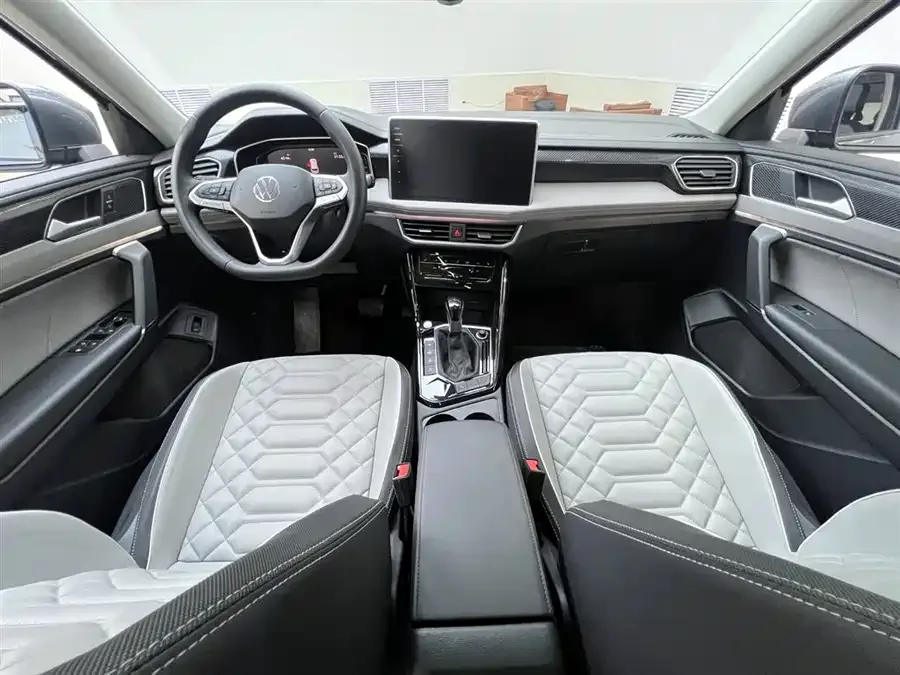 Volkswagen Tayron Tanyue 2023 280TSI 2WD Luxury Plus Advanced Edition 2022 — миниатюра 4