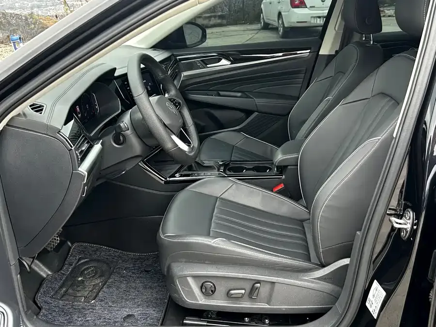 Volkswagen Passat Passat 2023 330TSI Elite Edition 2023 — миниатюра 4