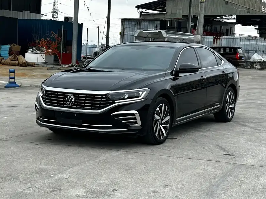 Volkswagen Passat Passat 2023 330TSI Elite Edition 2023 — фото 1, купить с доставкой в Москву