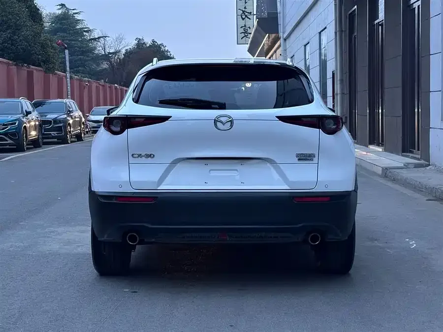 Mazda CX-30 2022 2.0L Automatic Obsidian Edition 2023 — миниатюра 2