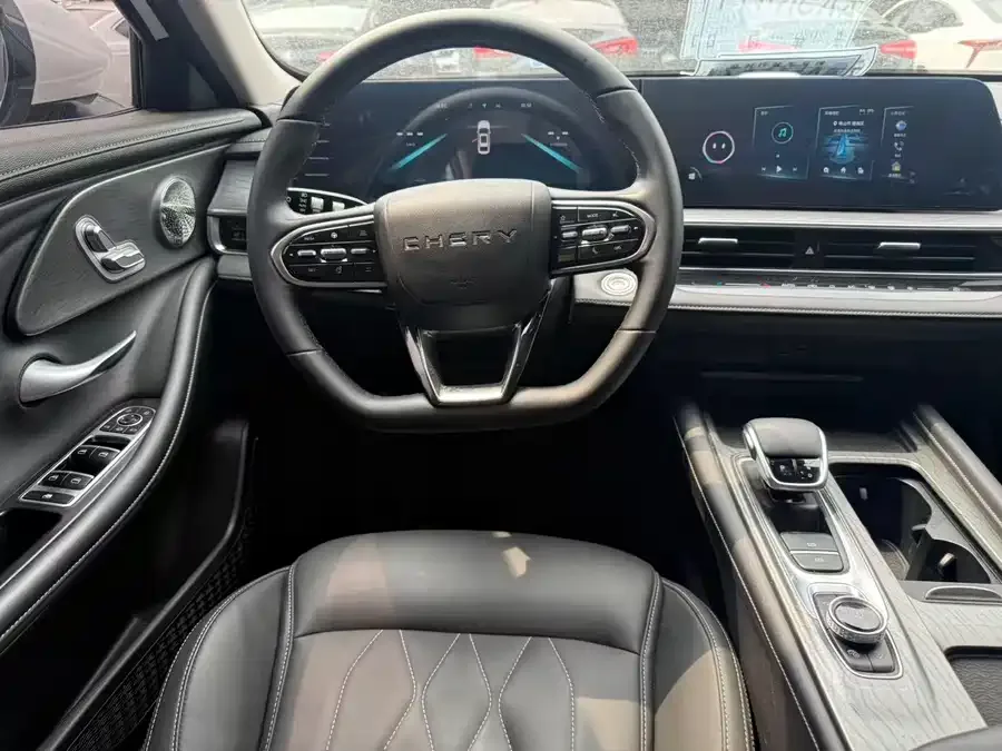 Chery Arrizo 8 Arrizo 8 2022 1.6T DCT 2022 — миниатюра 2