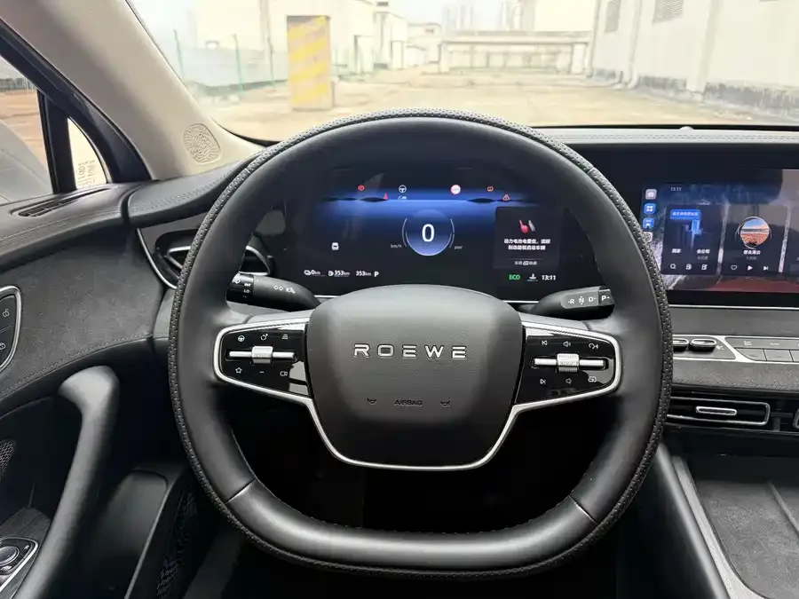 Roewe D7 Roewe D7 2023 DMH 125km Flagship Edition 2024 — миниатюра 3