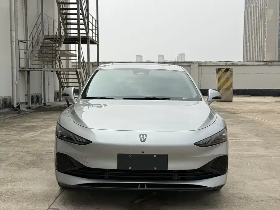 Roewe D7 Roewe D7 2023 DMH 125km Flagship Edition 2024 — фото 1, купить с доставкой в Москву