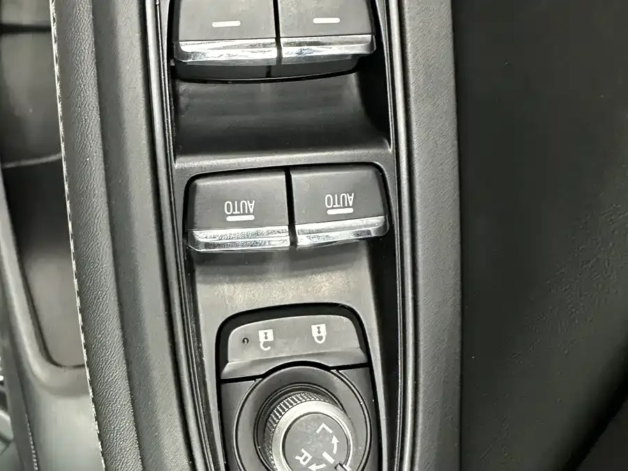 Subaru Forester Forester 2022 2.0i AWD Luxury Edition EyeSight 2023 — миниатюра 5