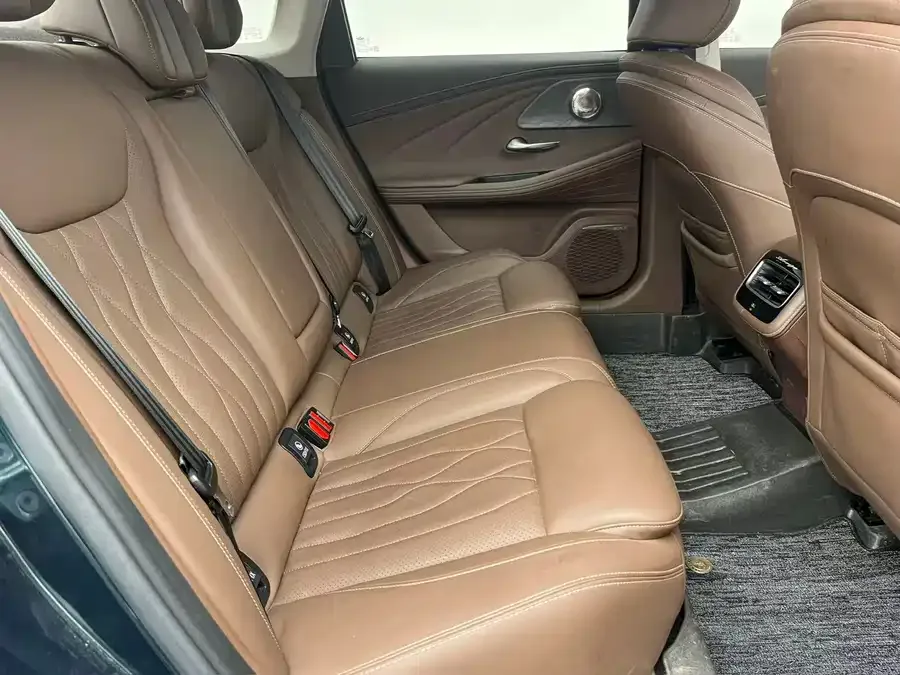 Chery Arrizo 8 Arrizo 8 2023 High Energy Edition 2.0T DCT 2024 — миниатюра 3