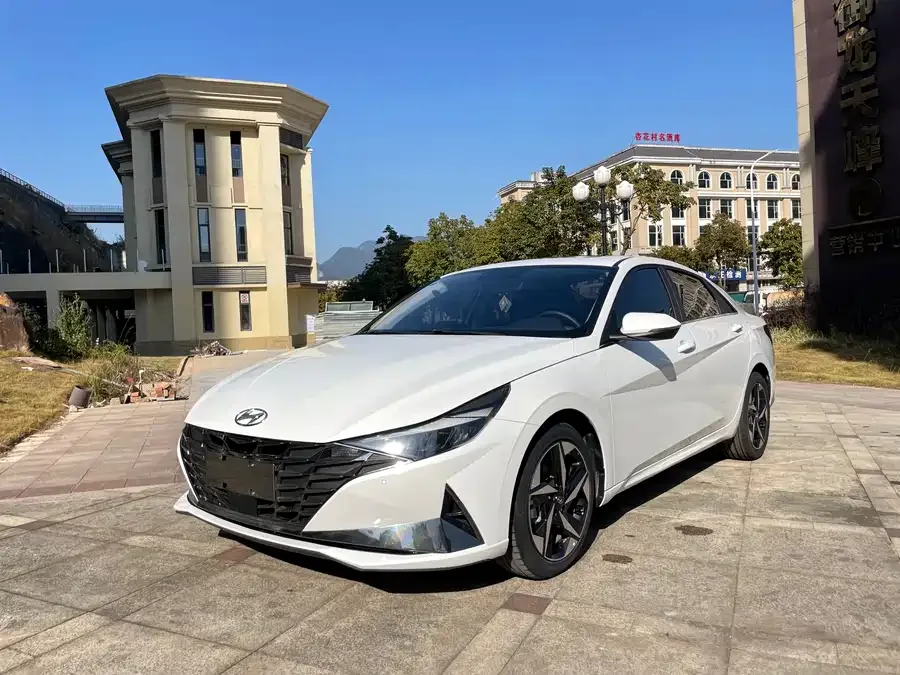 Hyundai Elantra Elantra 2022 1.5L CVT GLX Elite Edition 2022 — фото 1, купить с доставкой в Москву