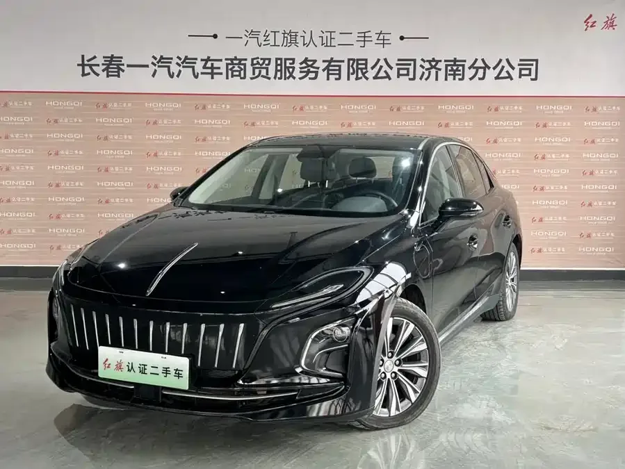 Hongqi E-QM5 Hongqi E-QM5 2022 431km Charging Enjoyment Edition 2022 — фото 1, купить с доставкой в Москву