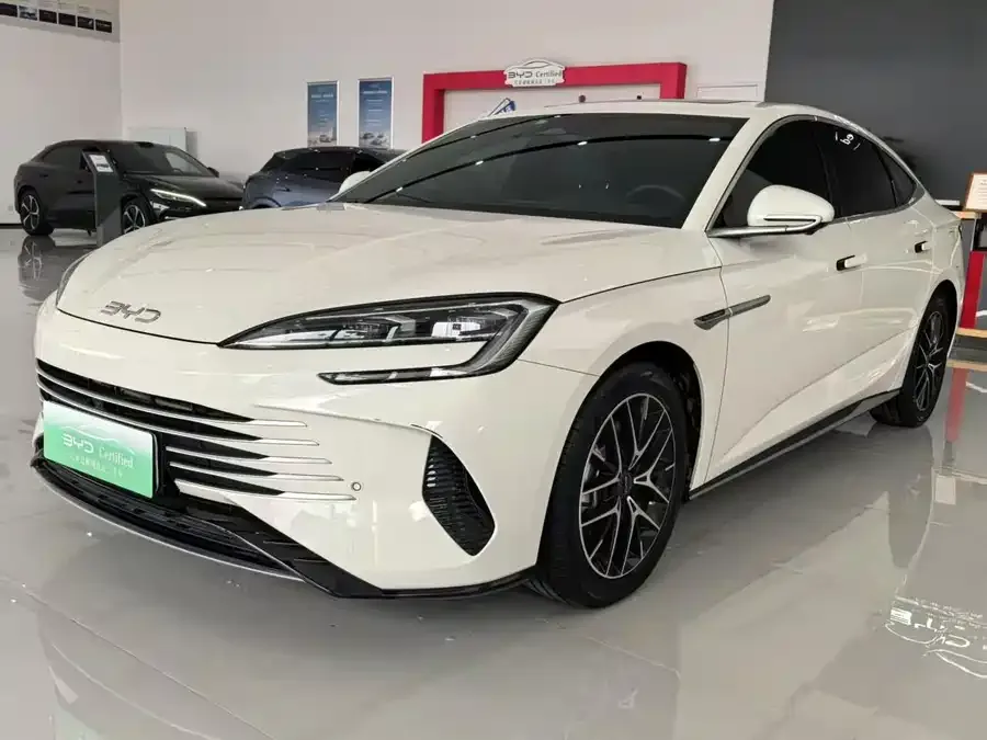 BYD seal Haibao 2024 Glory Edition DM-i 1.5L 121km Luxury 2024 — фото 1, купить с доставкой в Москву