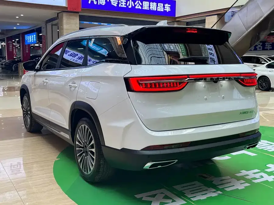 Jetour X90 C-DM JETOUR X90 C-DM 2025 Luxury Edition 7 Seaters 2025 — миниатюра 4