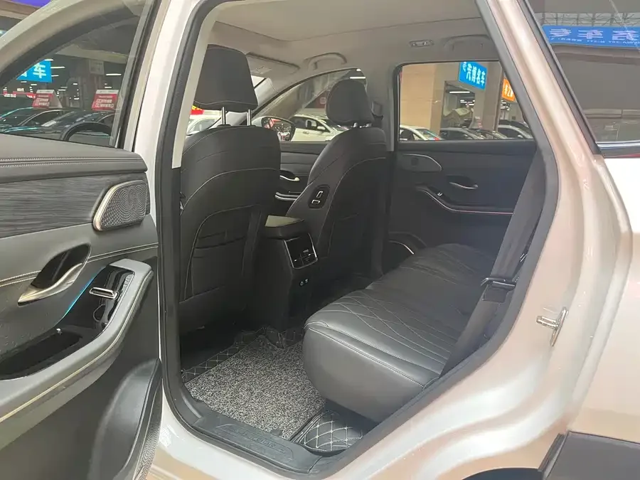 Jetour X90 C-DM JETOUR X90 C-DM 2025 Luxury Edition 7 Seaters 2025 — миниатюра 5