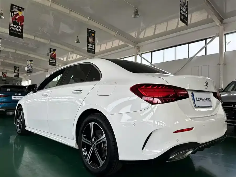 Mercedes-Benz Class A Mercedes-Benz A-Class 2023 A 200 L Fashion Edition 2023 — миниатюра 4