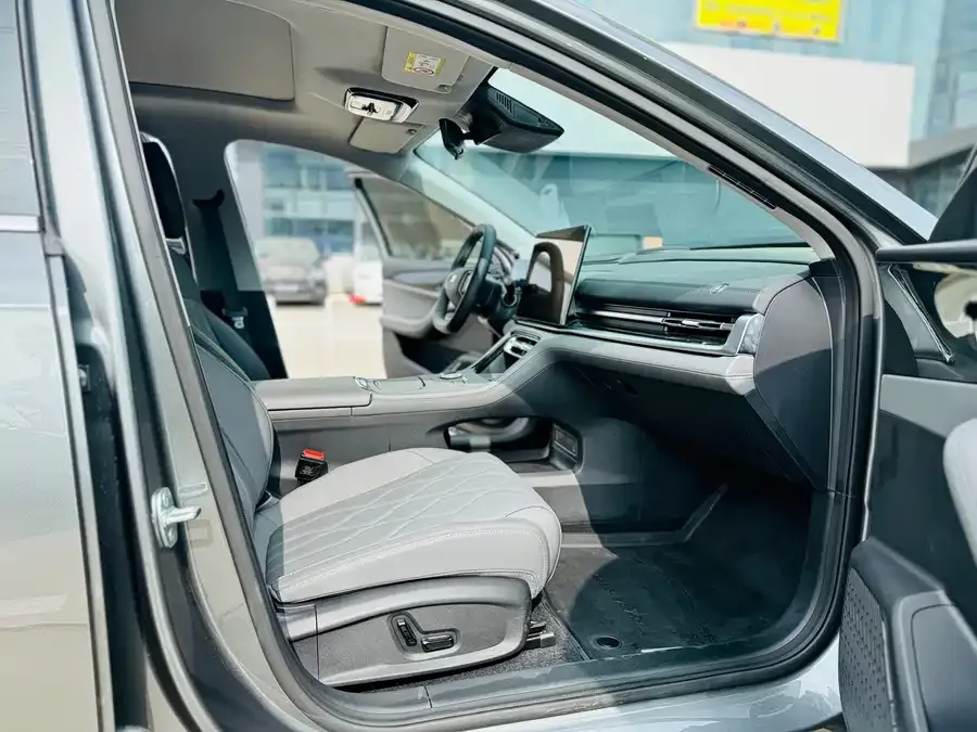 Geely Galaxy A7 Galaxy A7 2025 EM-i 150km Starship Edition 2026 — миниатюра 4
